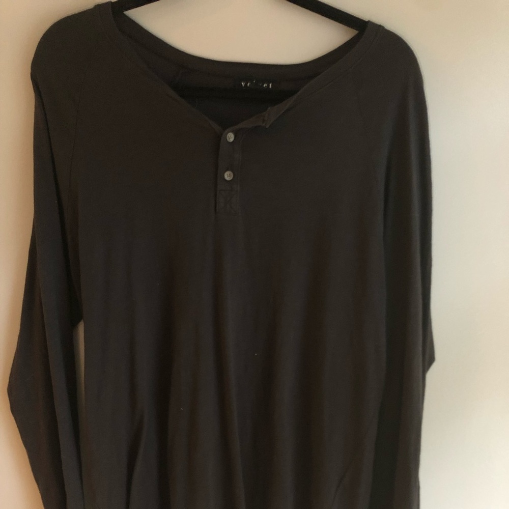 Velvet by Graham & Spencer Black Long-Sleeve